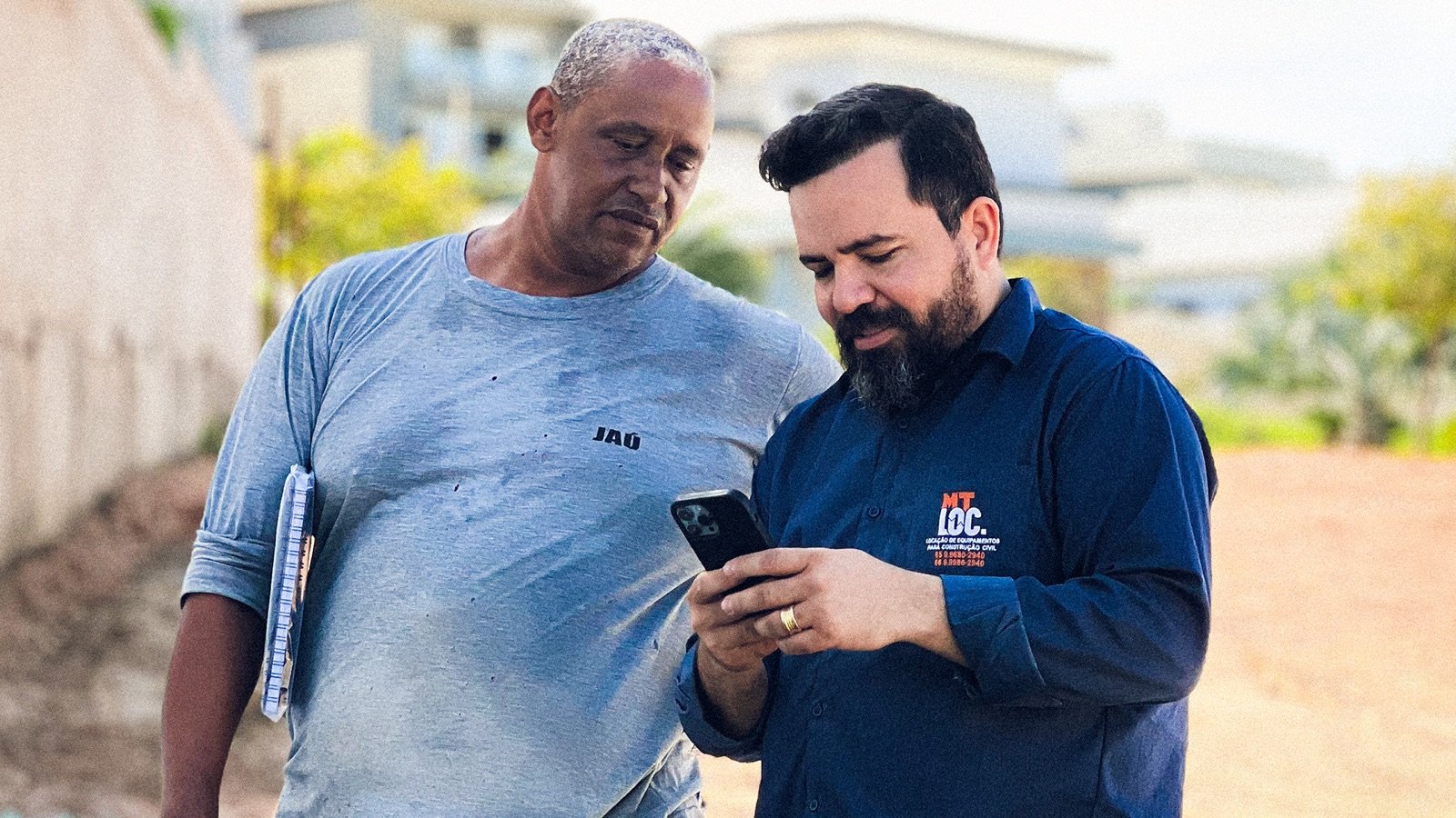 Atendimento MT LOC com cliente